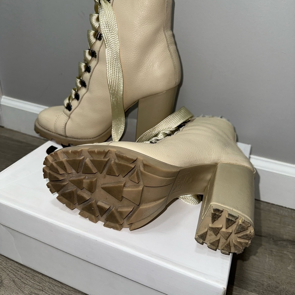 Schutz Winter Leather Ankle Boots 9 Beige (Heel colored in a little bit darker) - Picture 2 of 5